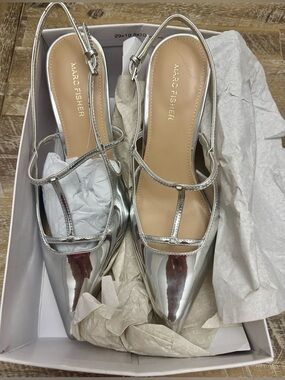Marc Fisher Strappy Slingbacks Metallic Silver Pointed Heels - Size: 11